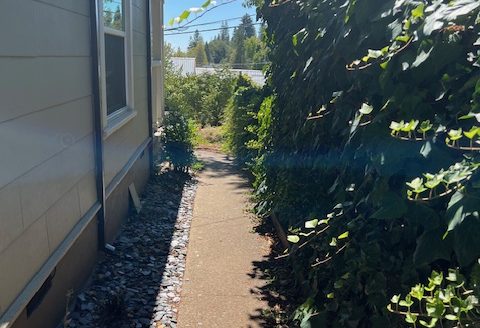 49 Depot Street, Colfax 2 bed/1 bath upstairs unit $1395 per month + utilities